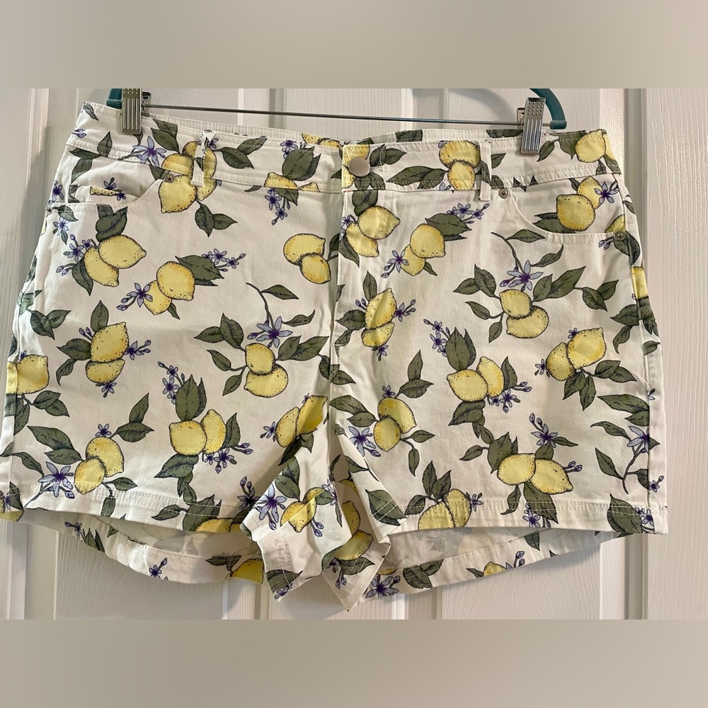 Sonoma Lemon Print Women's Shorts  16W